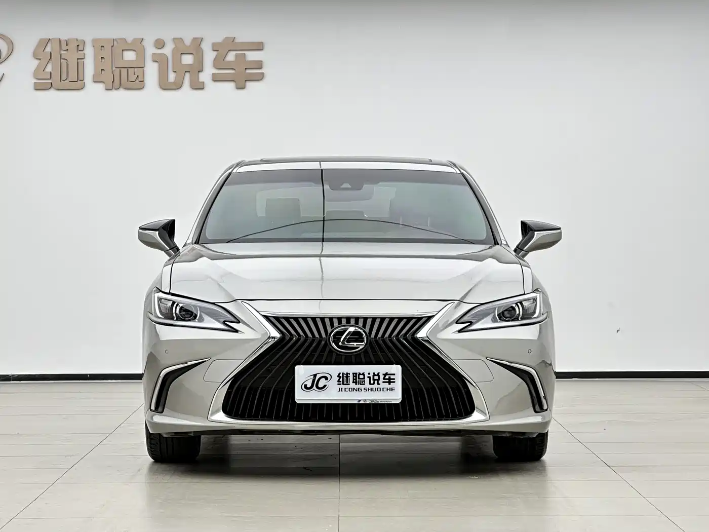 Lexus ES 2020 200 Excellence фото 2