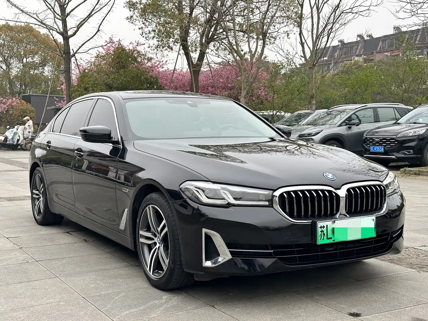 BMW 5 Series New Energy 2022 Facelift 535Le Luxury Package фото 3
