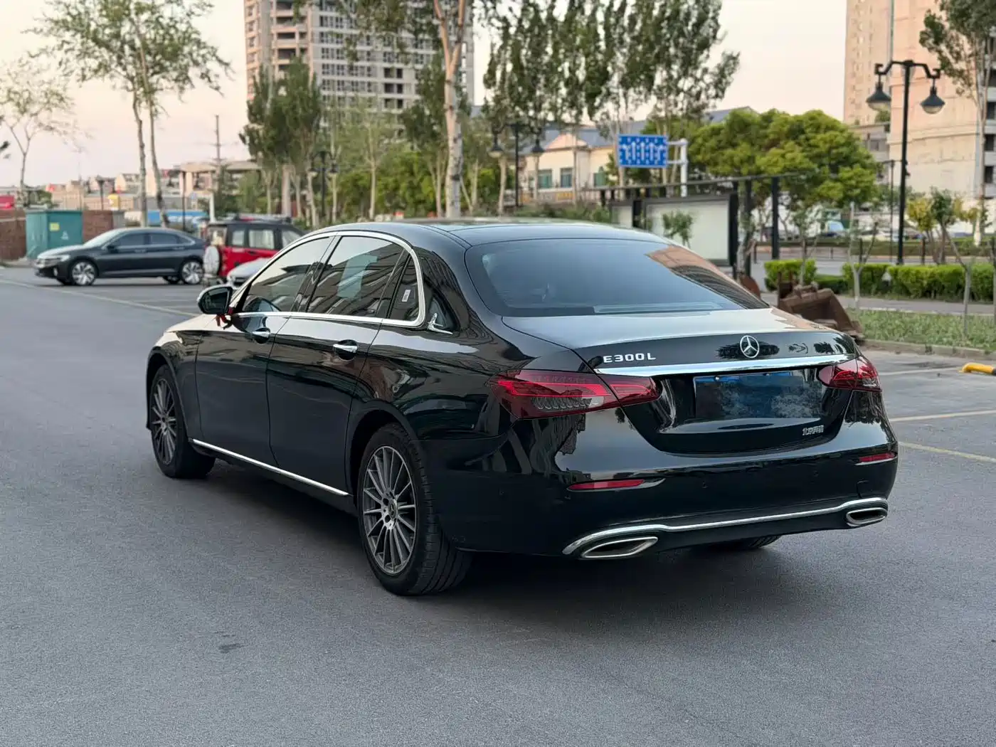 Mercedes-Benz E-Class 2022 E 260 L фото 9