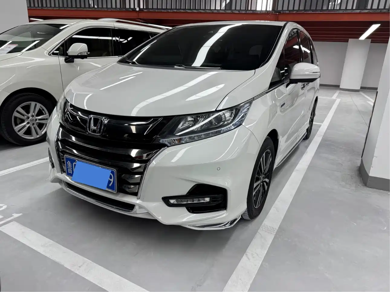 Honda Odyssey 2021 2.0L Sharp Premium Edition