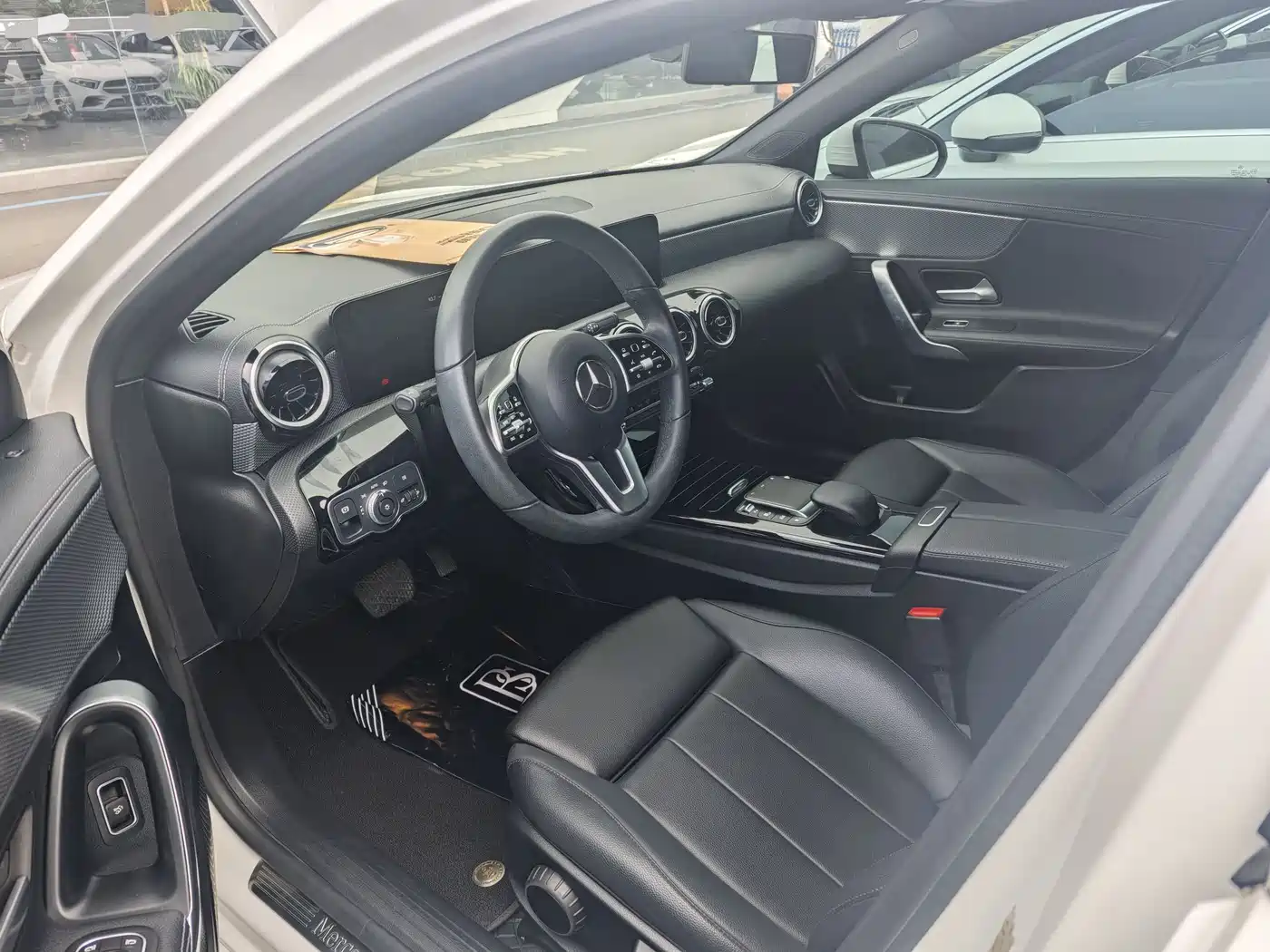 Mercedes-Benz A-Class 2021 A 180 L фото 4