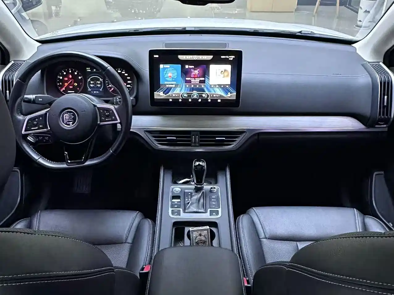 BYD Tang 2019 2019 2.0T Automatic Smart Connect Noble 7-seater China VI