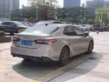 Фото 4 - Toyota Camry