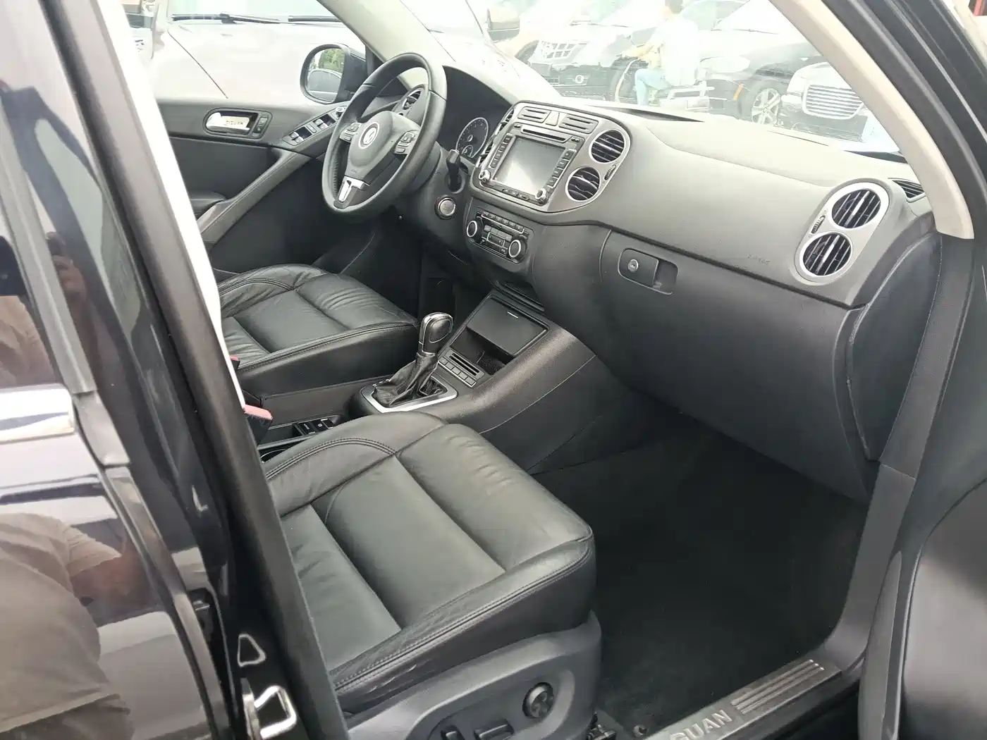 Volkswagen Tiguan 2012 1.8TSI Automatic 2WD Trend Edition фото 13