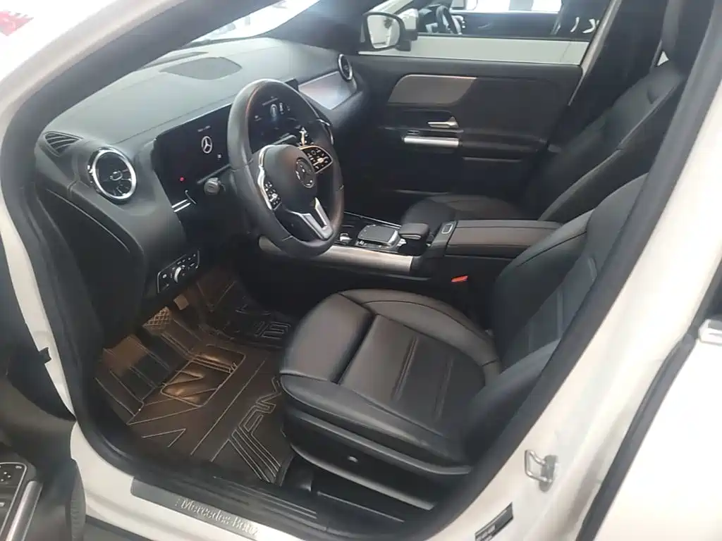 Mercedes-Benz GLA 2023 2023 GLA 200