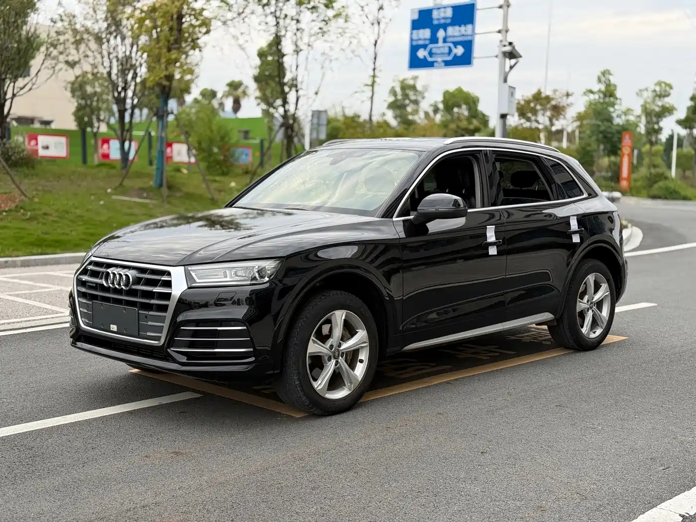 Audi Q5L 2018 40 TFSI Prestige Progressive (China V)