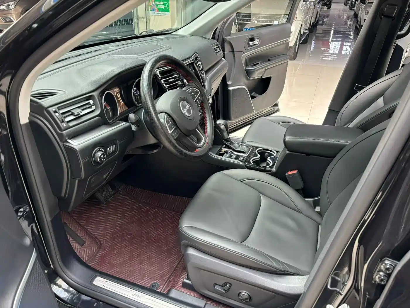 JEEP GRAND COMMANDER