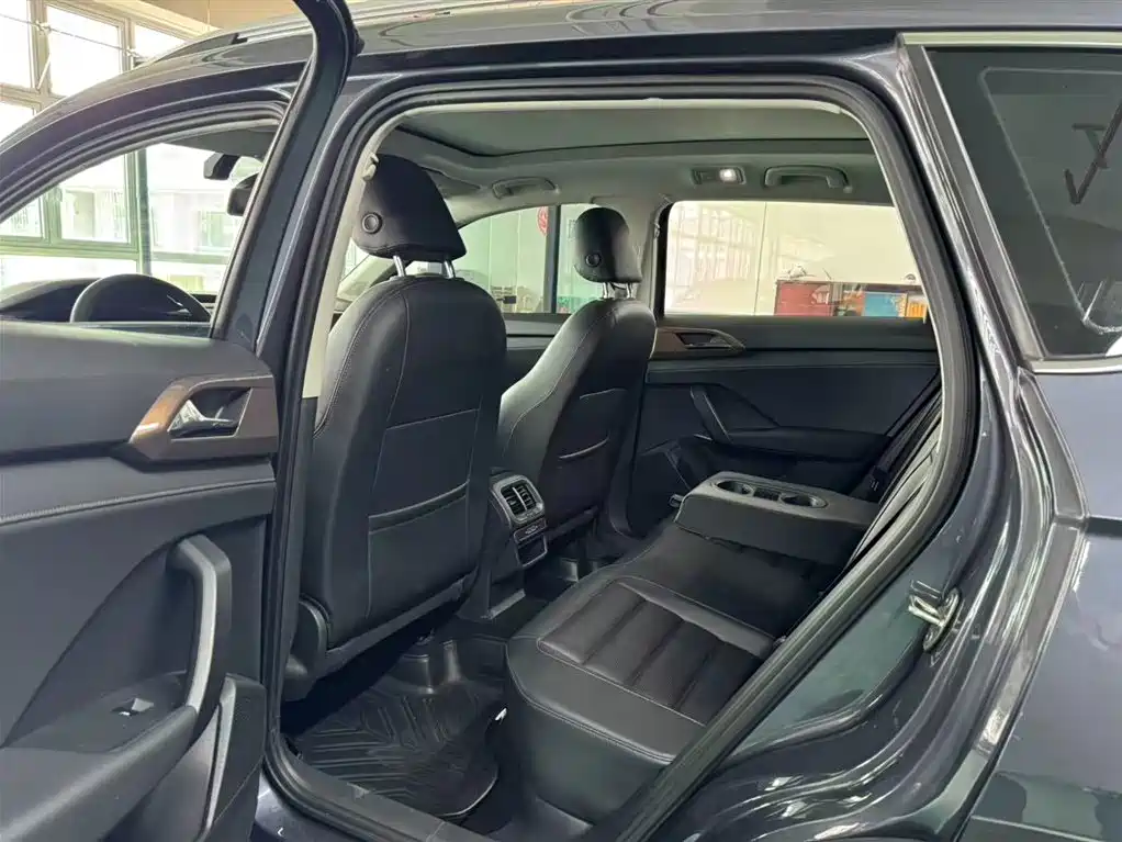 Volkswagen Tharu 2020 Model 280TSI 2WD Luxury Plus China VI фото 7