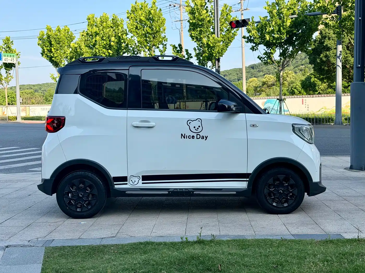 Фото 7 - Wuling Motors Hongguang MINIEV