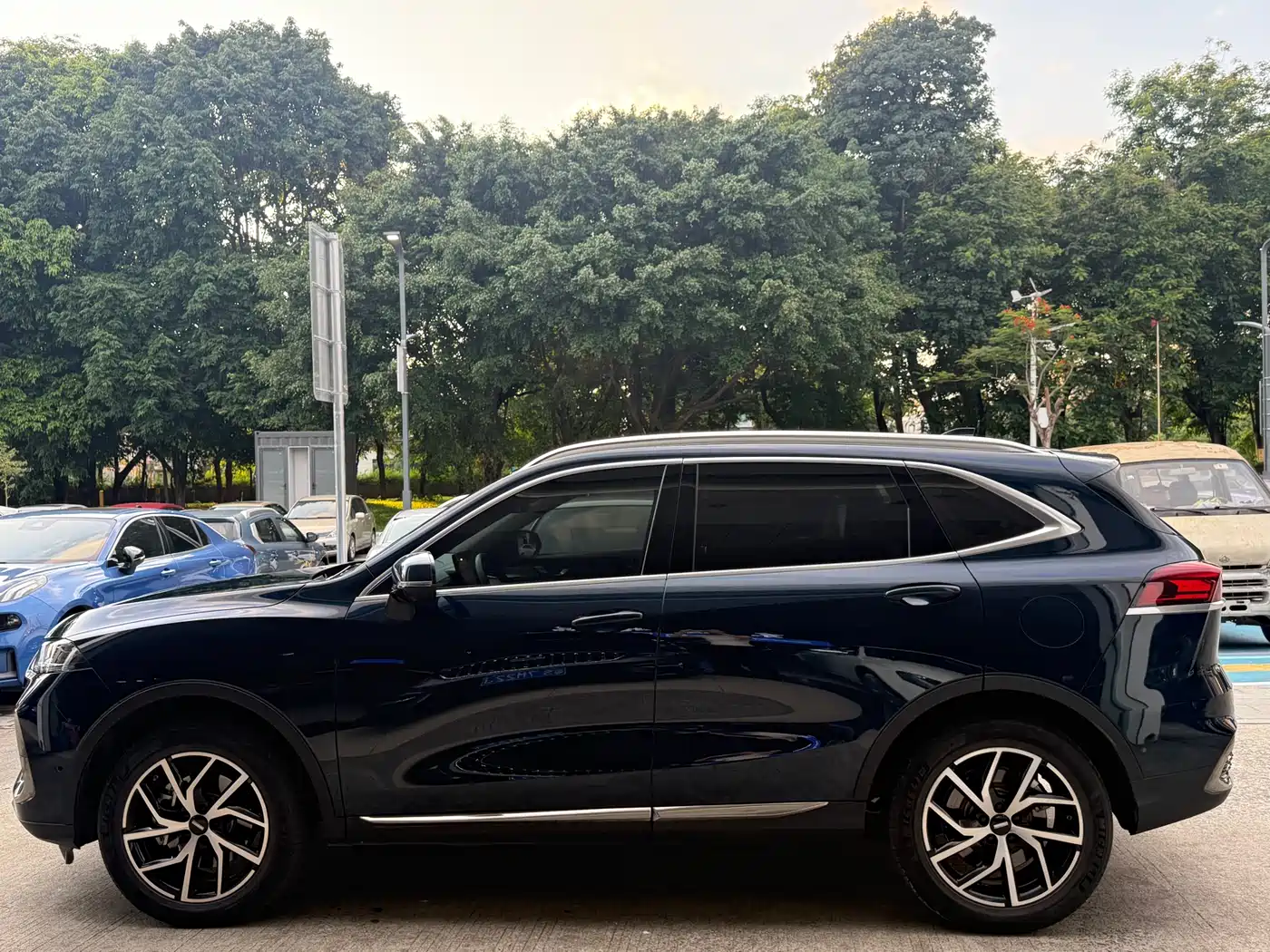 Wey Latte DHT-PHEV 2022 1.5T AWD Super Large Edition фото 19