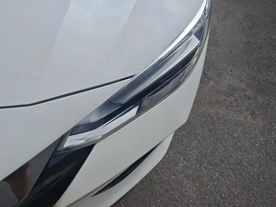 Nissan SYLPHY, миниатюра 5