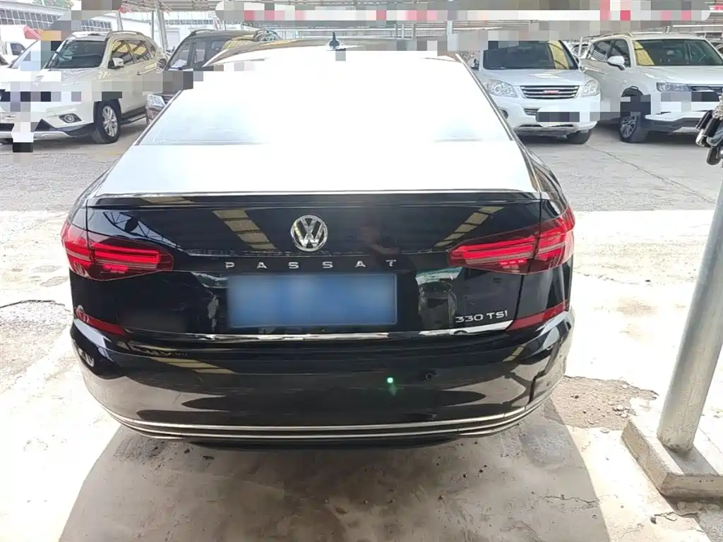 Volkswagen Passat 2019 330TSI Premium Edition China V фото 6