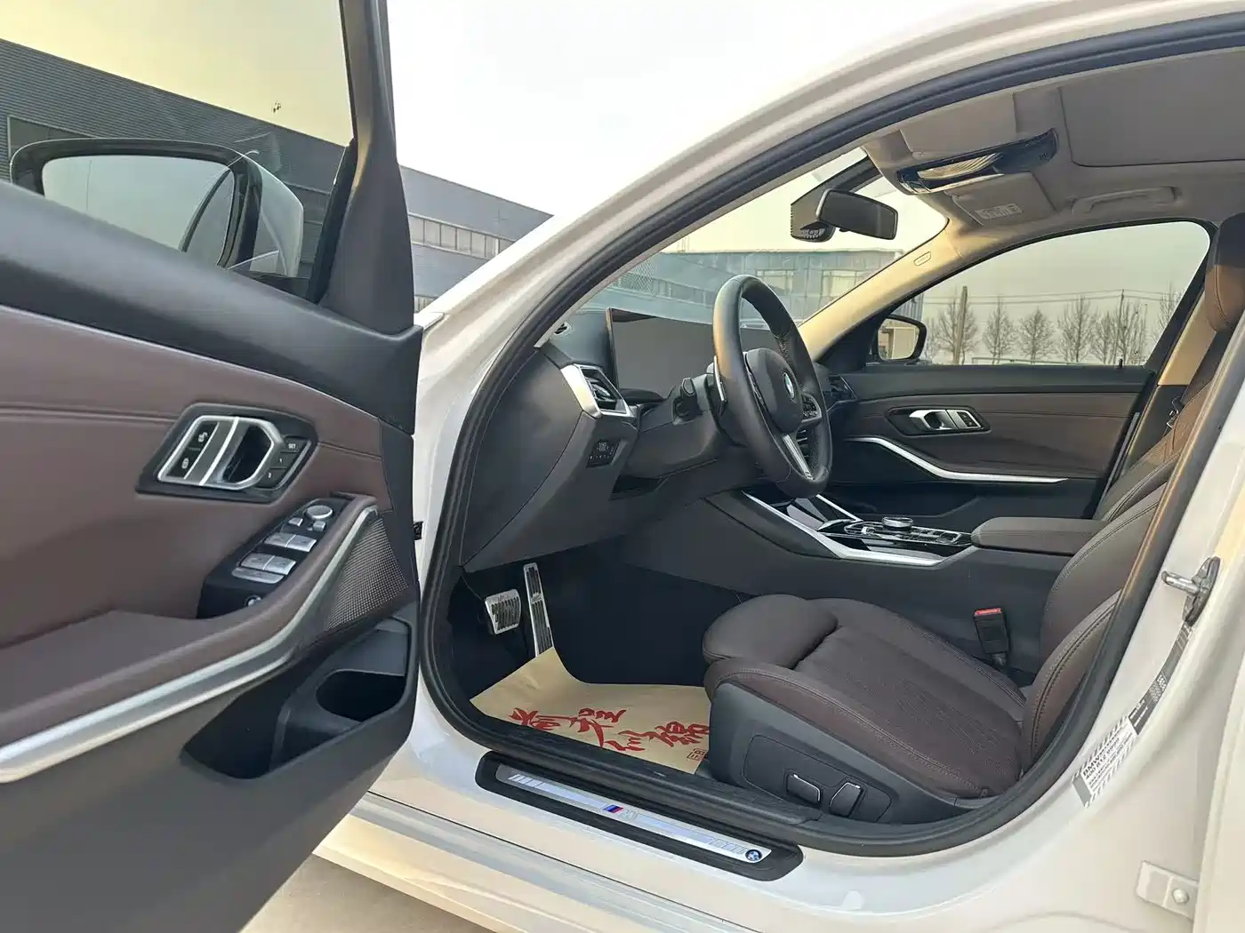 BMW 3 Series 2024 320Li M Sport Package фото 7