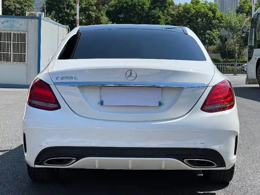 Фото 8 - Mercedes-Benz C-Class