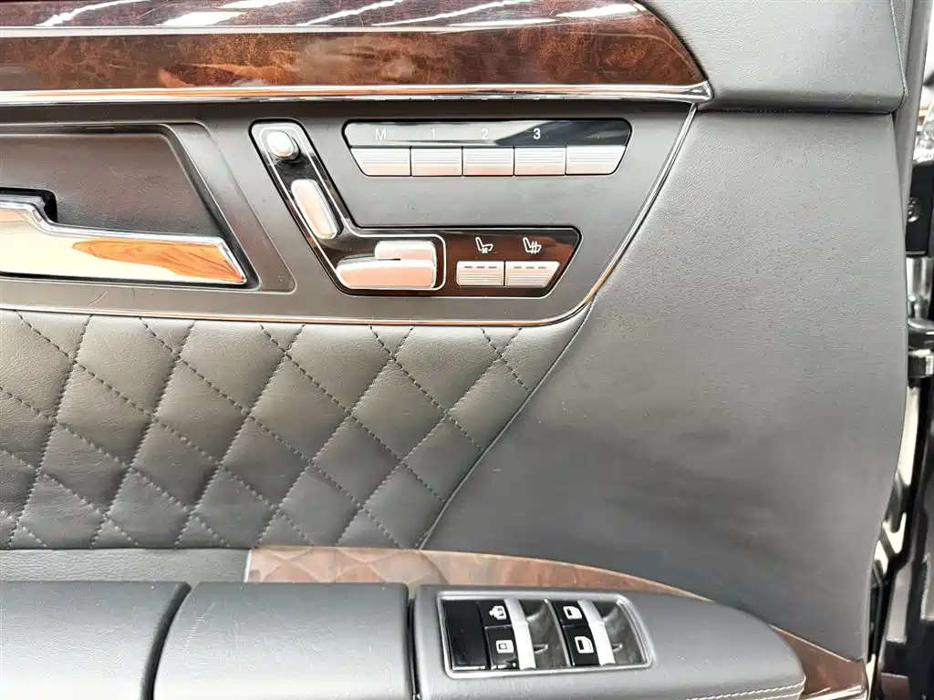 Mercedes-Benz S-Class AMG 2013 AMG S 65 L Grand Edition фото 16