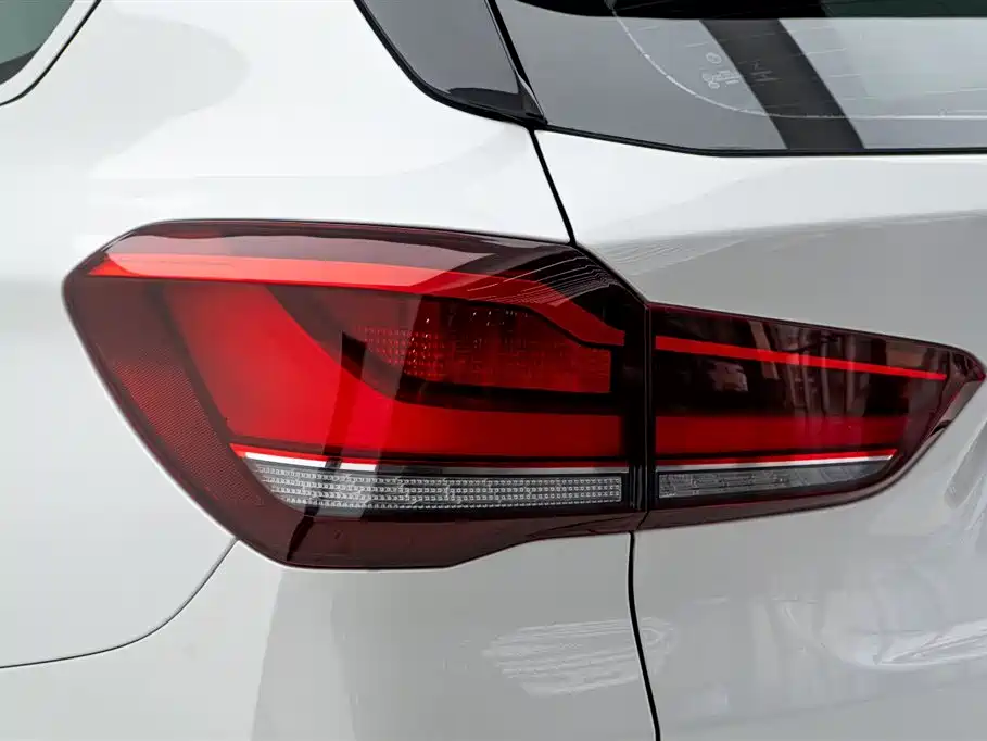 BMW X1 2021 sDrive25Li Leading фото 11
