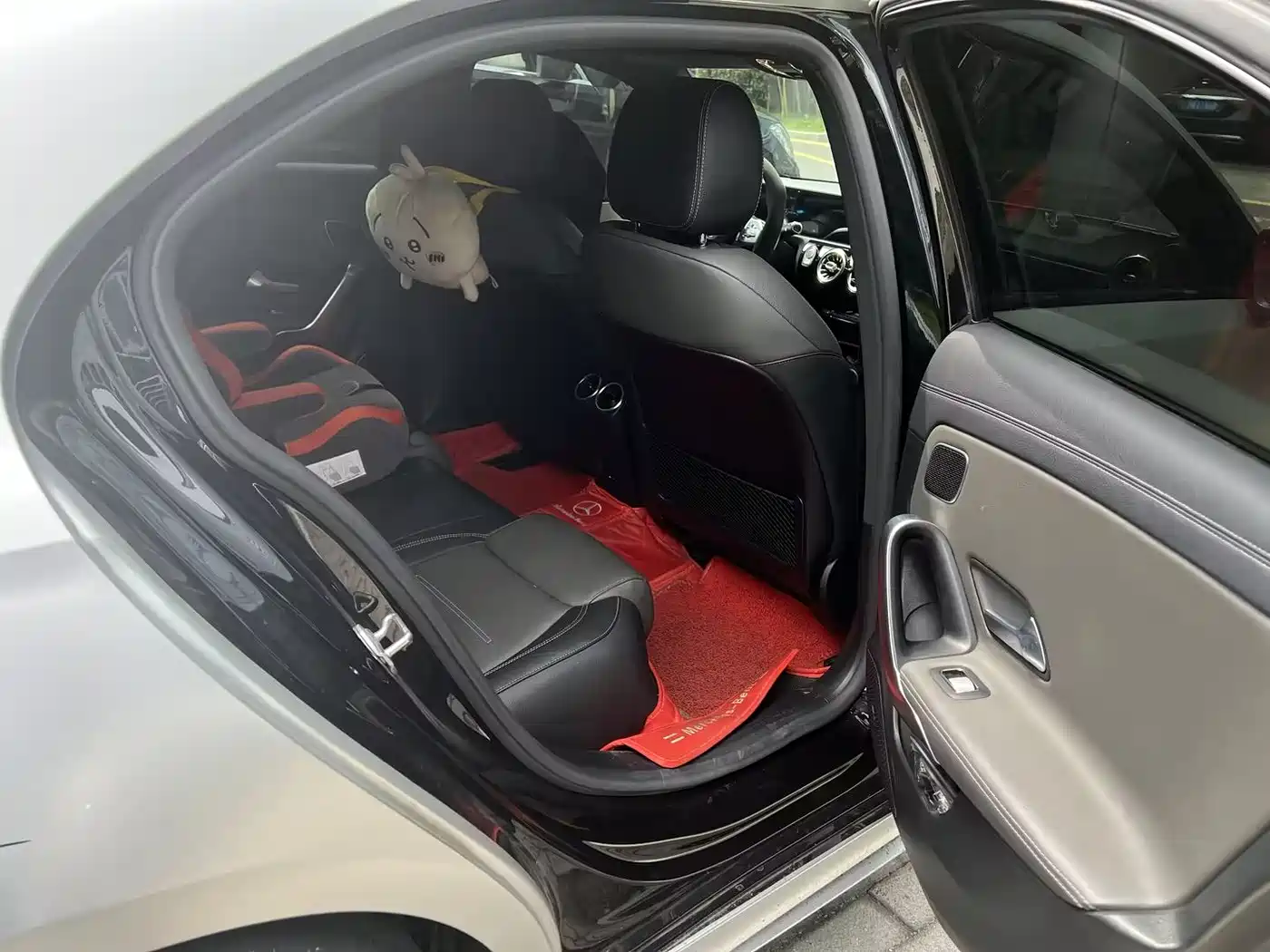 Mercedes-Benz A-Class AMG 2020 AMG A 35 L 4MATIC фото 5