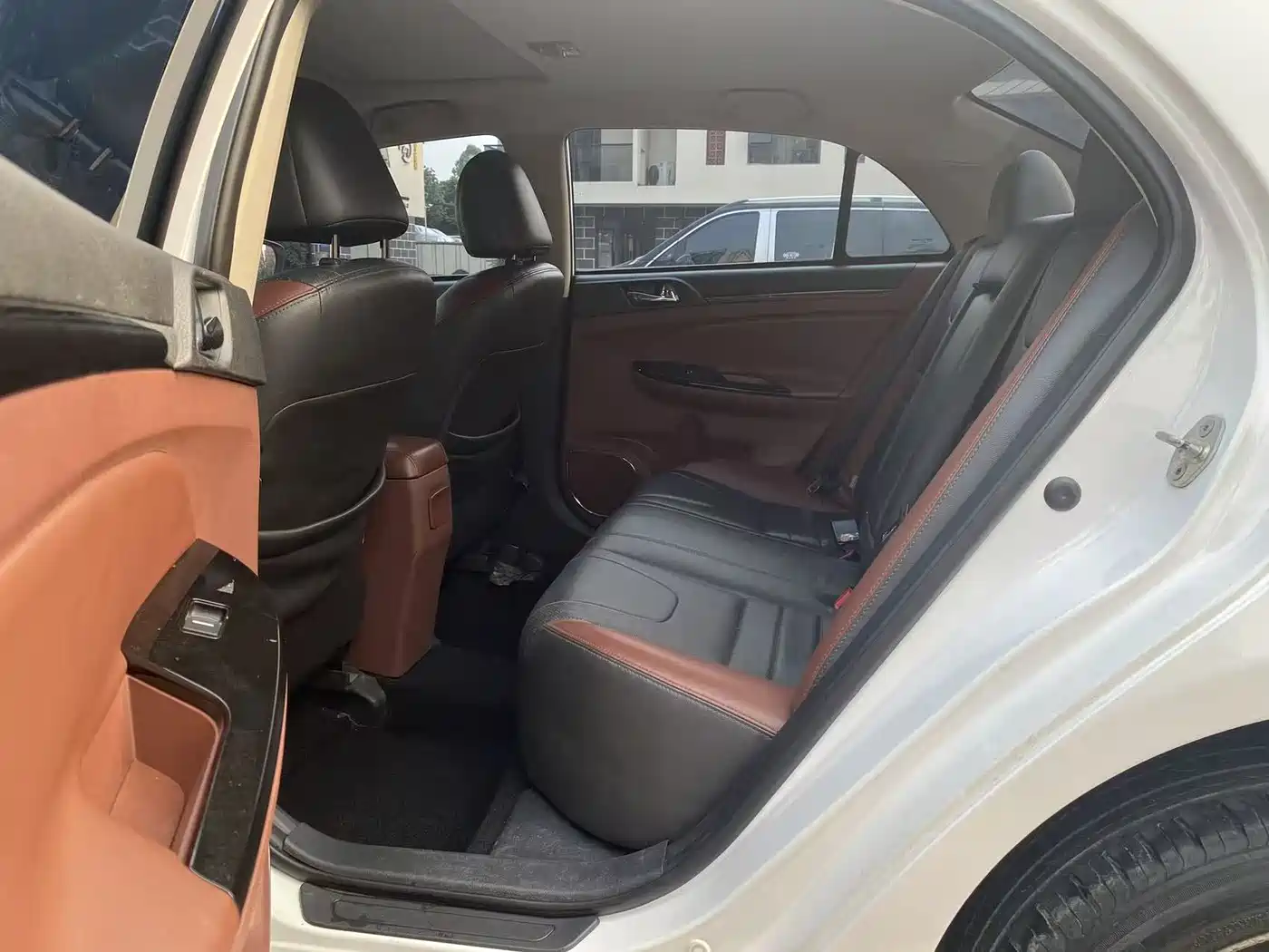 BYD Surui 2015 Facelift 1.5L Auto Luxury фото 10