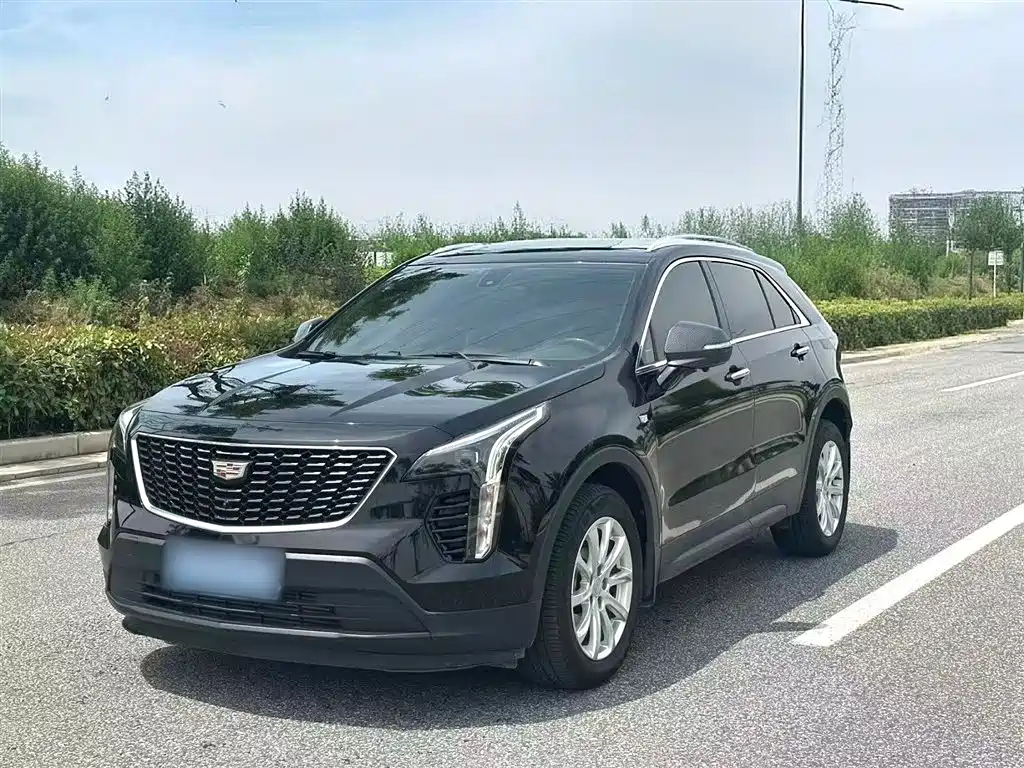Cadillac XT4 2021 28T FWD Premium Edition фото 2