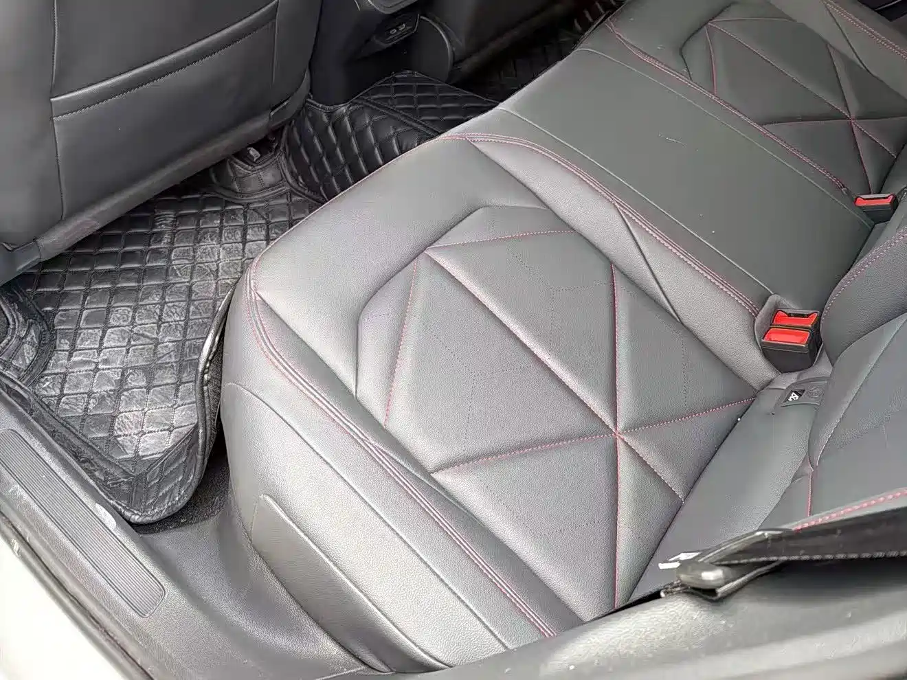 Volkswagen Lavida 2023 Model 300TSI DSG Starlight Leading Edition фото 15