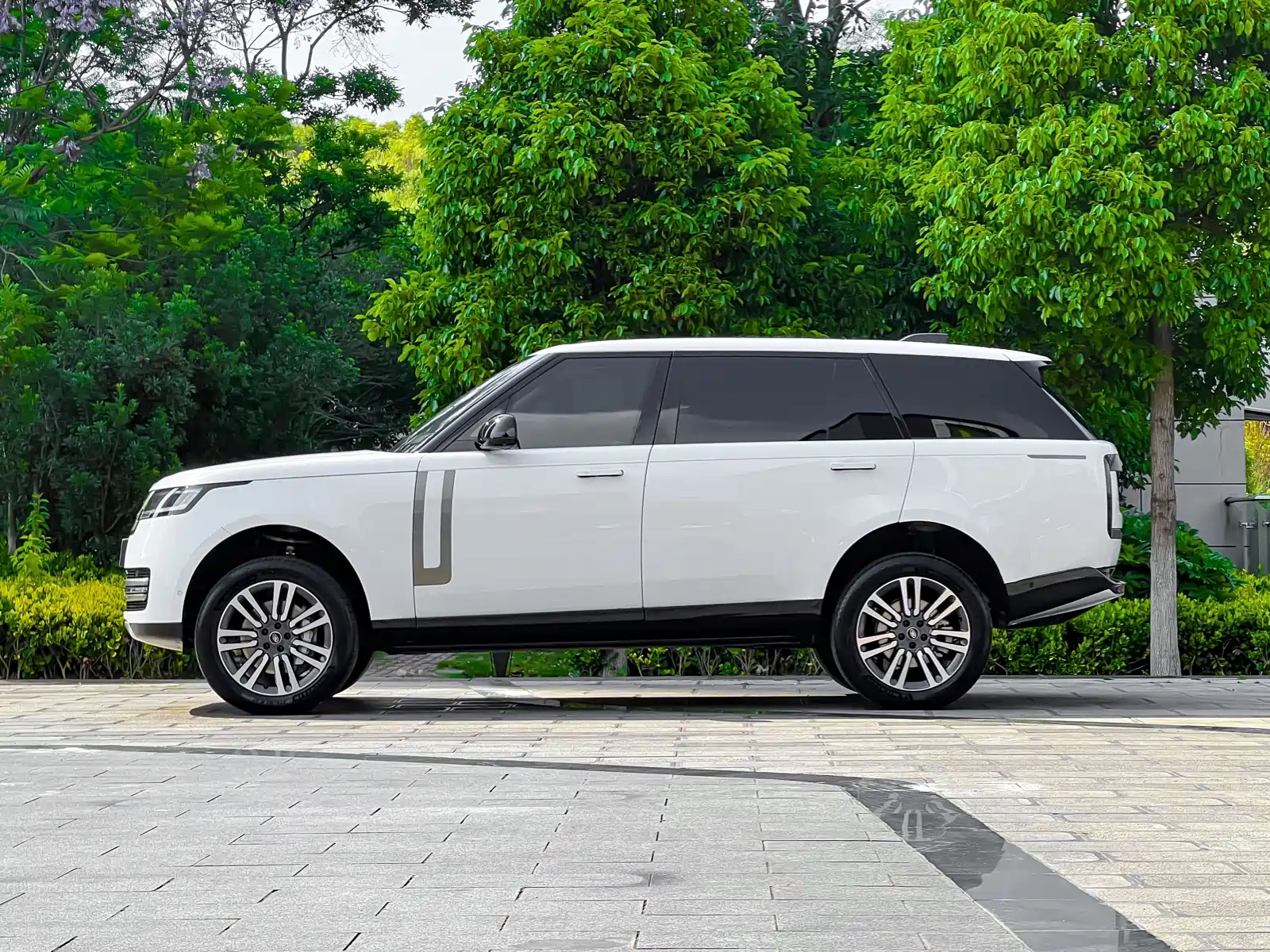 Фото 3 - Land Rover Range Rover