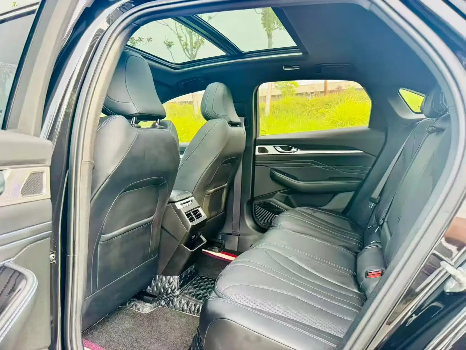 Фото 5 - Geely Preface
