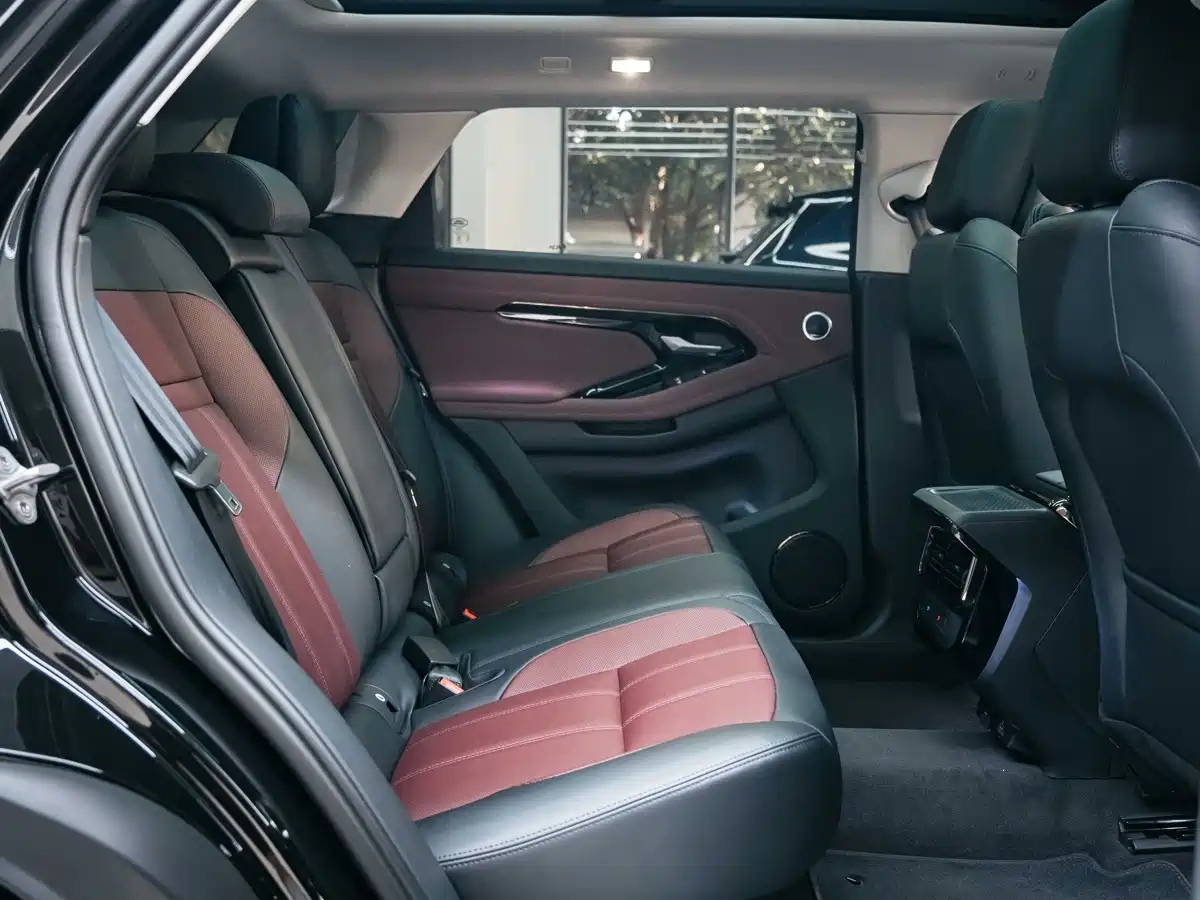 Land Rover Range Rover Evoque 2026 2026 Range Rover Evoque L SE