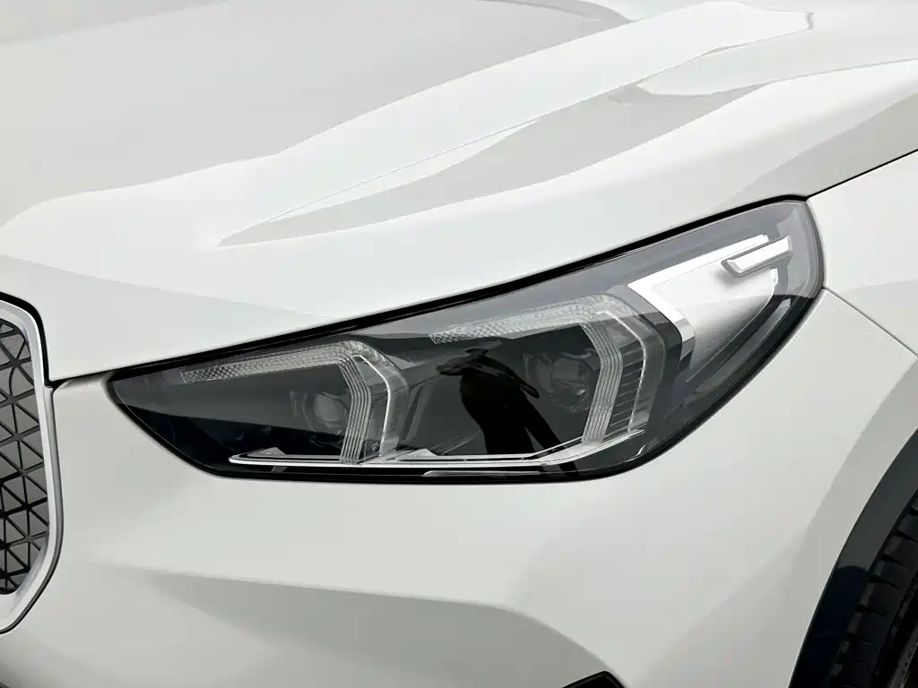 BMW iX1 2026 2026 eDrive25L X Design Package