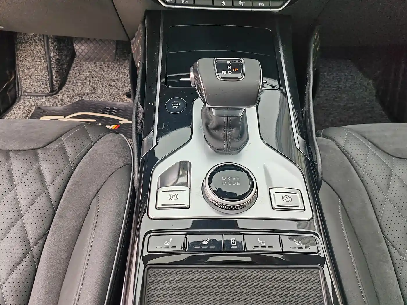 Hongqi HS5 2019 2.0T Smart Connect Enjoy Edition фото 9