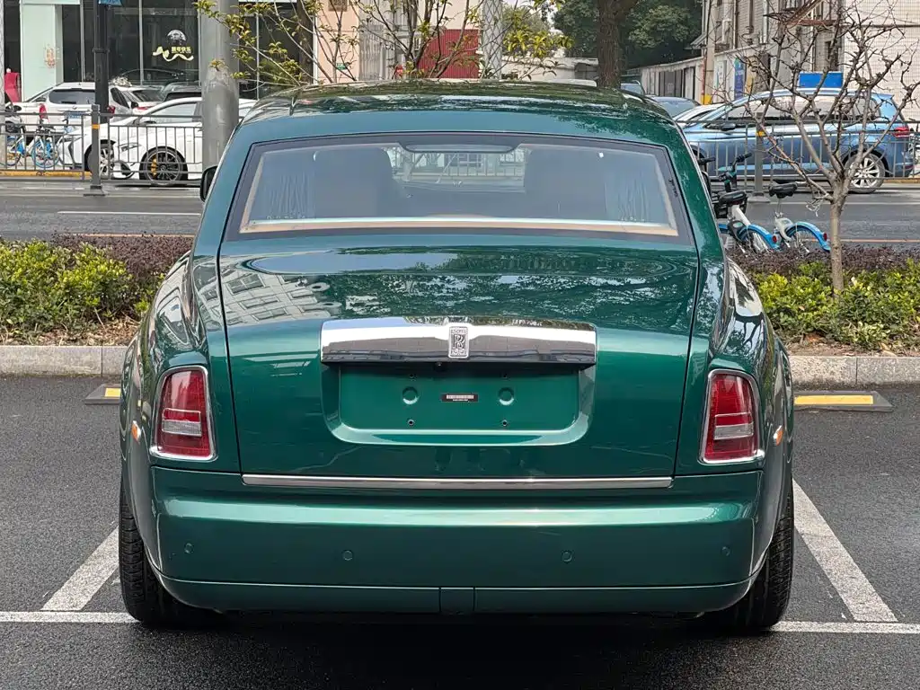 Rolls-Royce Phantom 2014 2013 6.7L Extended Wheelbase (EWB)
