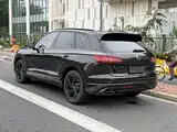 Фото 3 - Volkswagen Touareg