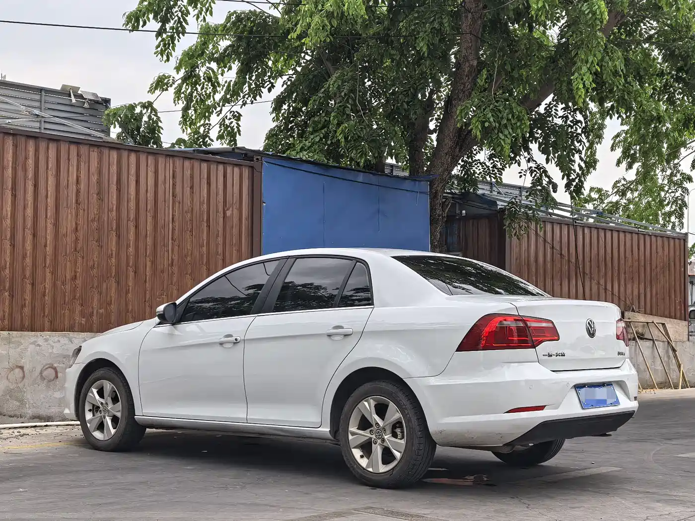 Volkswagen Bora 2014 1.6L Automatic Fashion Edition фото 7