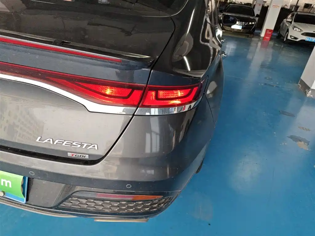 Hyundai Fista 2019 280TGDi Sport Edition China VI фото 8