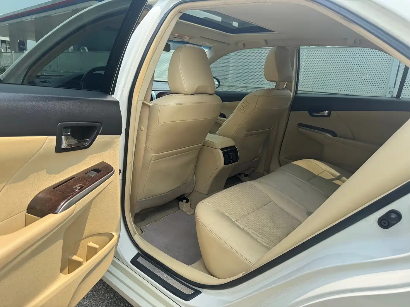 Toyota Camry 2015 2.0G Leading Edition фото 7