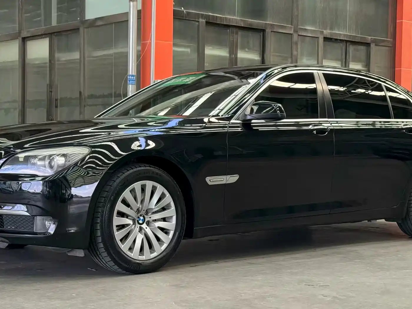 BMW 7 Series 2011 2010 750Li