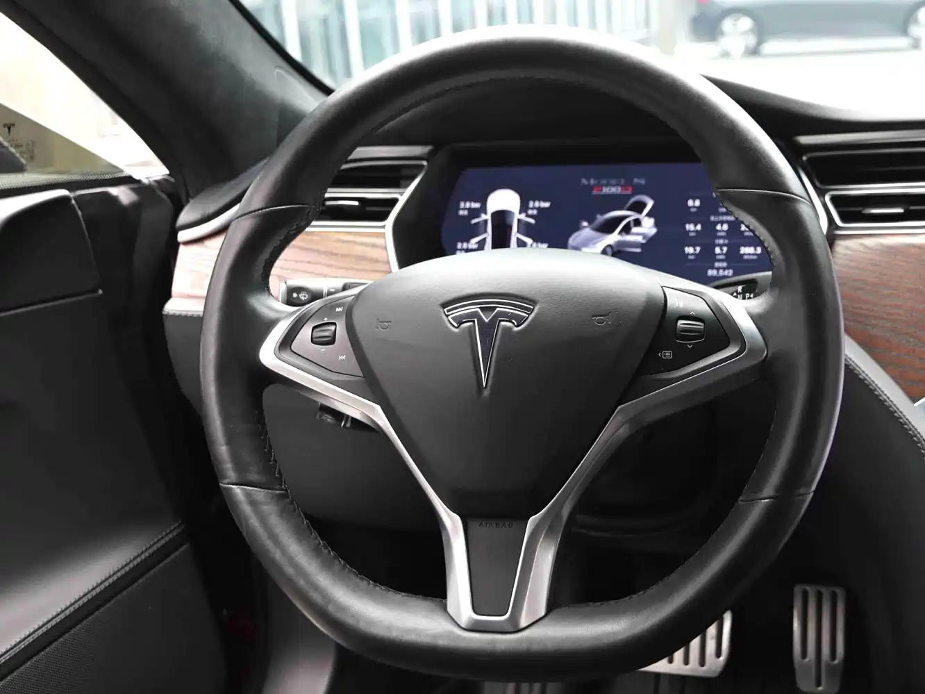 Фото 9 - Tesla Model S