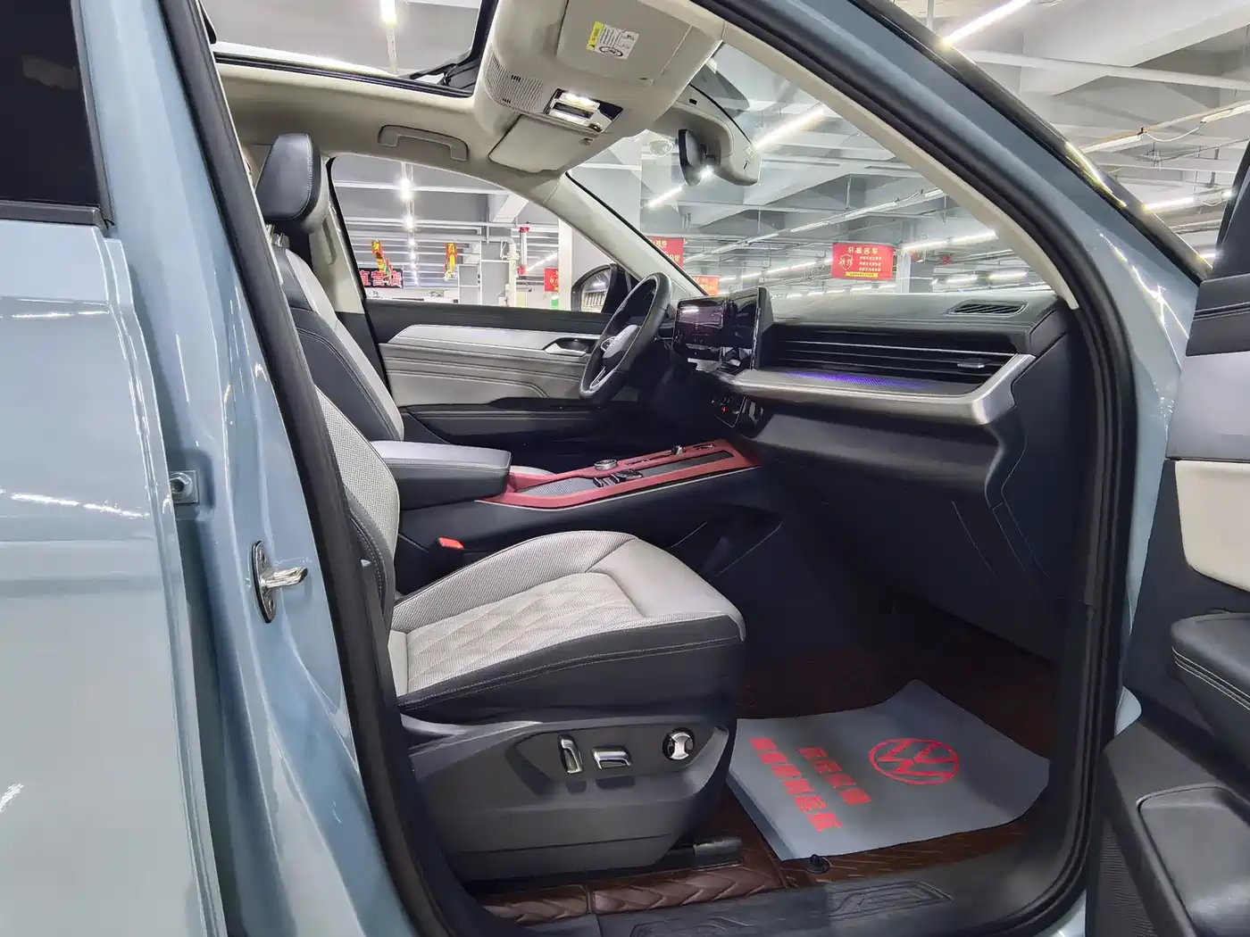 Volkswagen Talagon 2023 380TSI 4WD R-Line Touring Edition фото 30