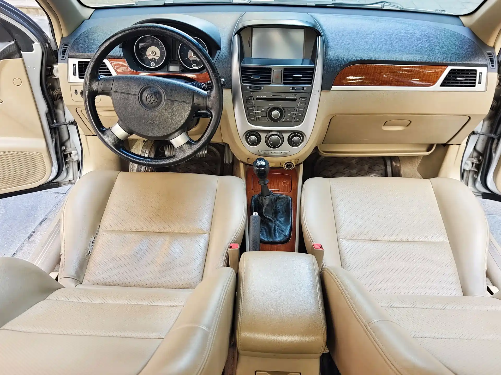 Photo 8 - Buick Excelle