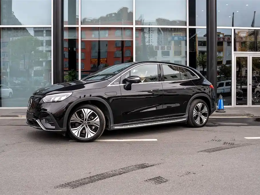 MERCEDES-BENZ EQE SUV