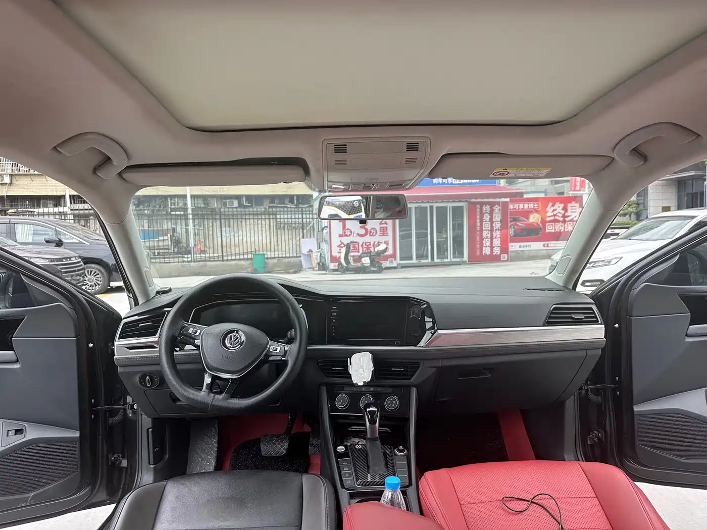 Volkswagen Sagitar 2021 280TSI DSG Surpassing Edition фото 11