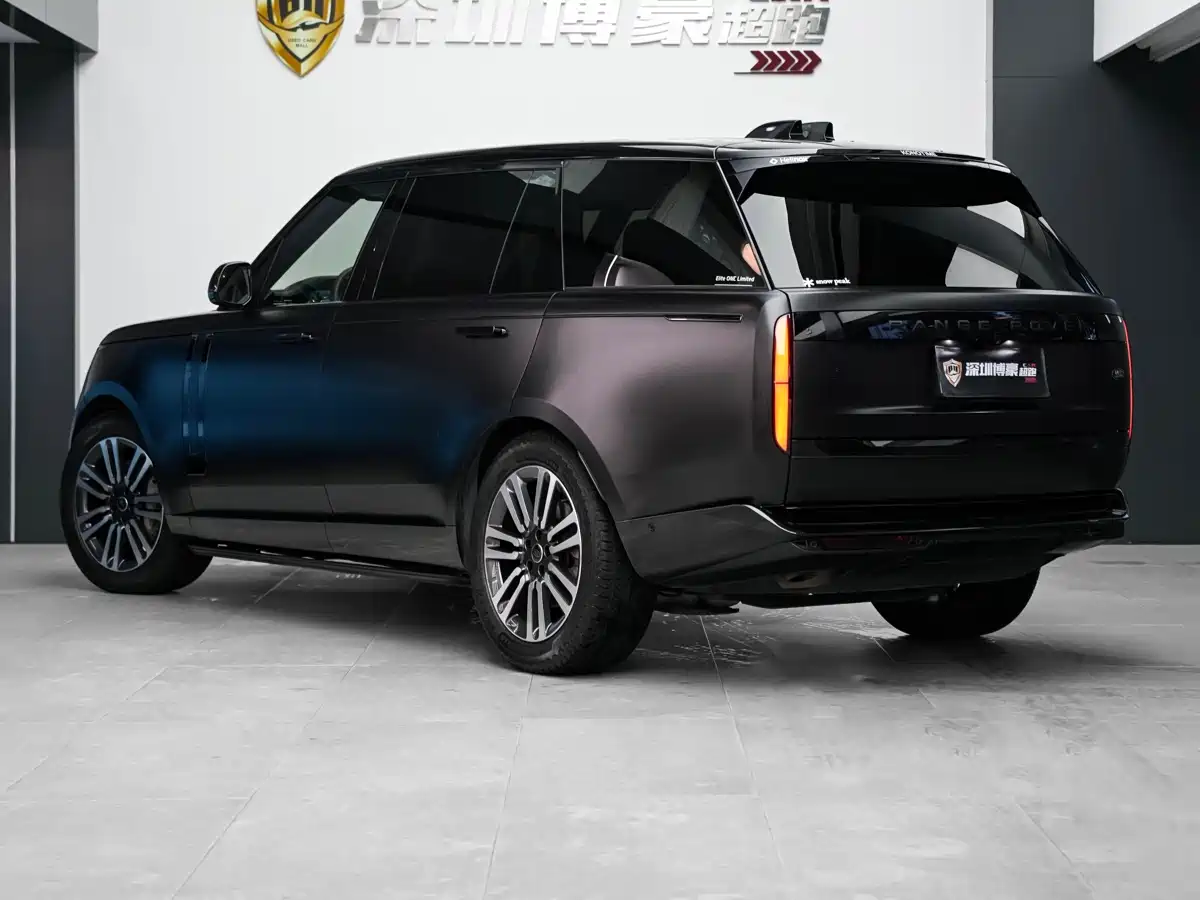 Land Rover Range Rover 2023 3.0 L6 400PS Genesis Extended Version фото 10