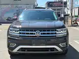 Photo 2 - Volkswagen Teramont