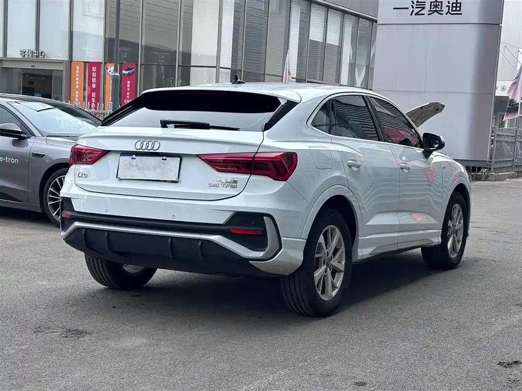Audi Q3 Sportback 2020 35 TFSI Progressive фото 4
