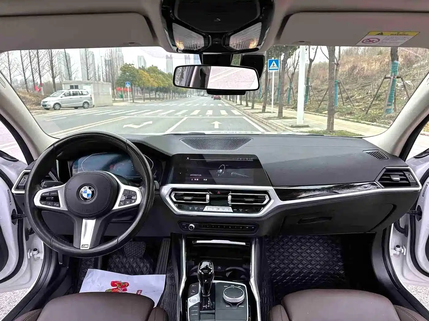 BMW 3 Series 2021 320Li M Sport Package фото 4