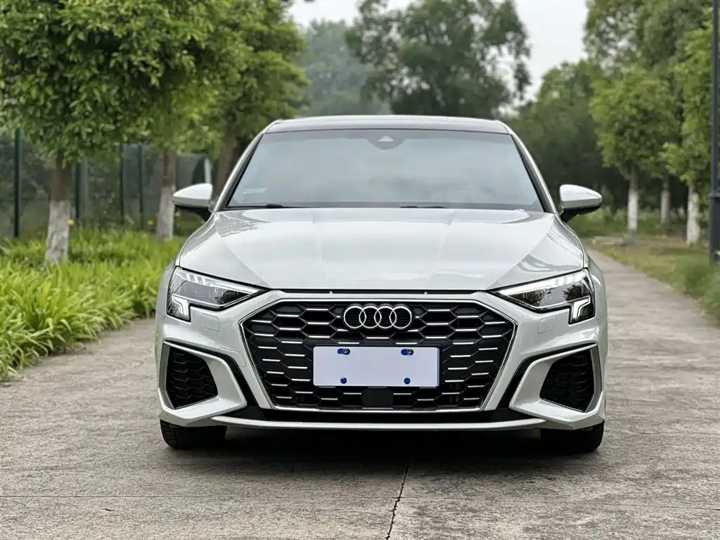Audi A3 2024 Model Sportback 35 TFSI Fashion Sport фото 3