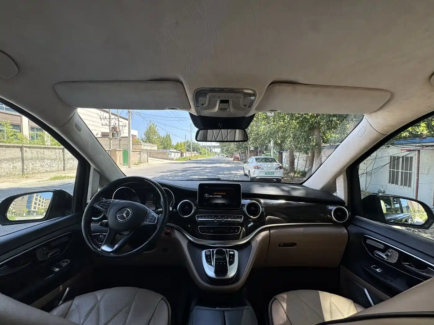 Фото 6 - Mercedes-Benz V-Class