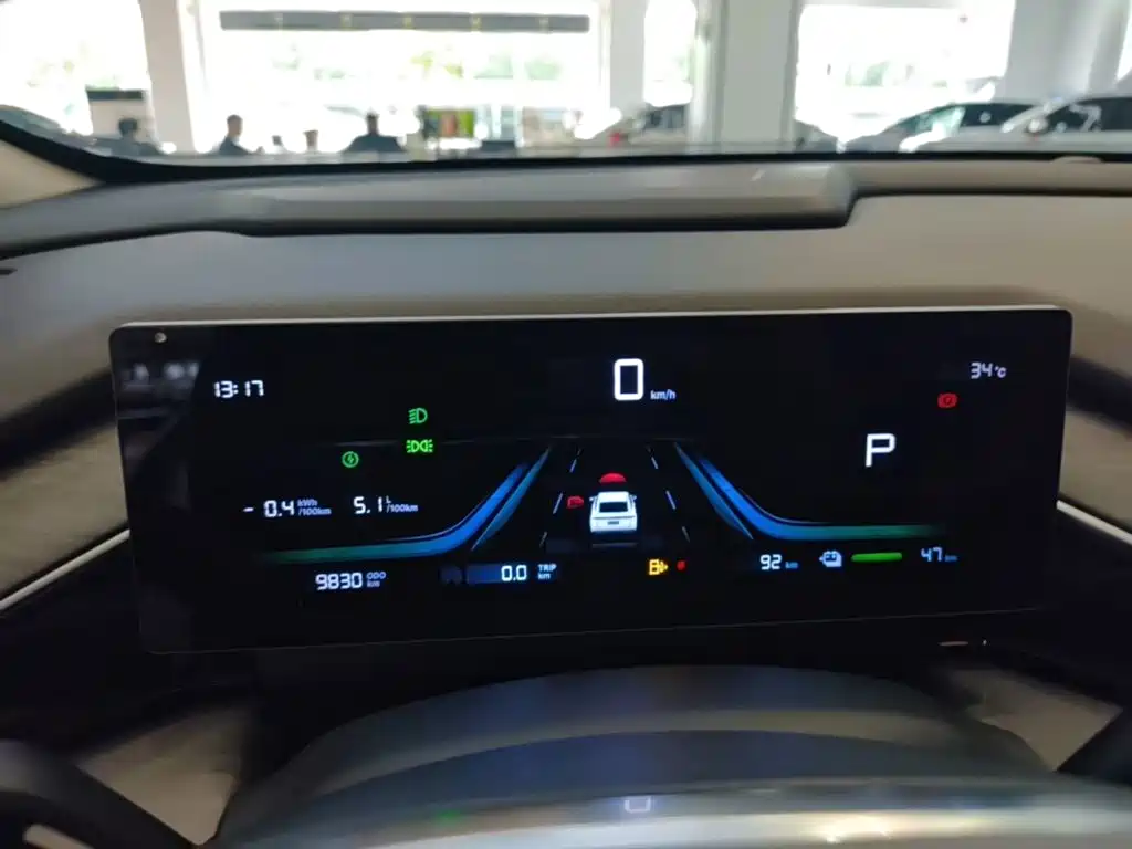 Geely Galaxy Galaxy L6 2025 2025 EM-i 60km Explorer Edition