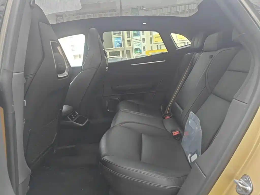Polestar 4 2024 2024 Single Motor Standard Range PLUS Twin-Star Connected Edition