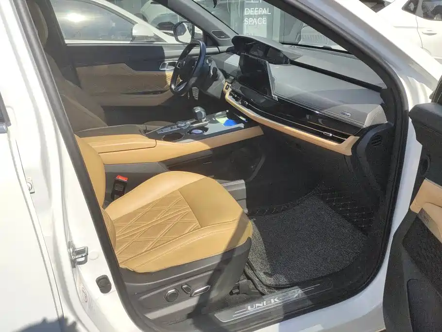Changan UNI-K 2023 2021 2.0T AWD Premium
