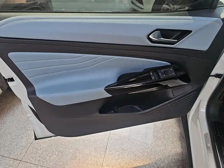 Volkswagen ID.4 X 2024 Pure Intelligent Edition фото 7